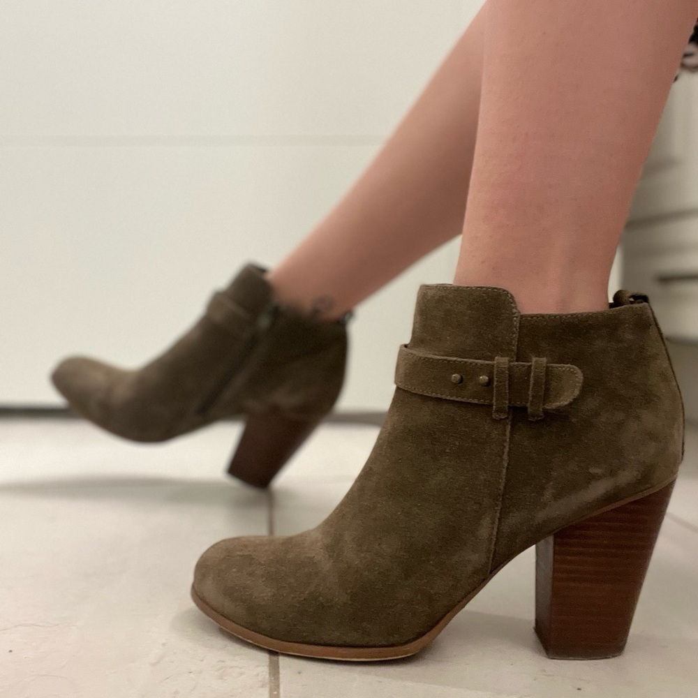 Ankle booties